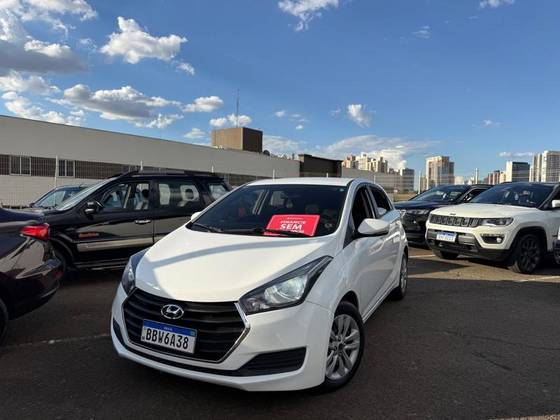 HYUNDAI HB20 1.6 COMFORT PLUS 16V FLEX 4P AUTOMÁTICO